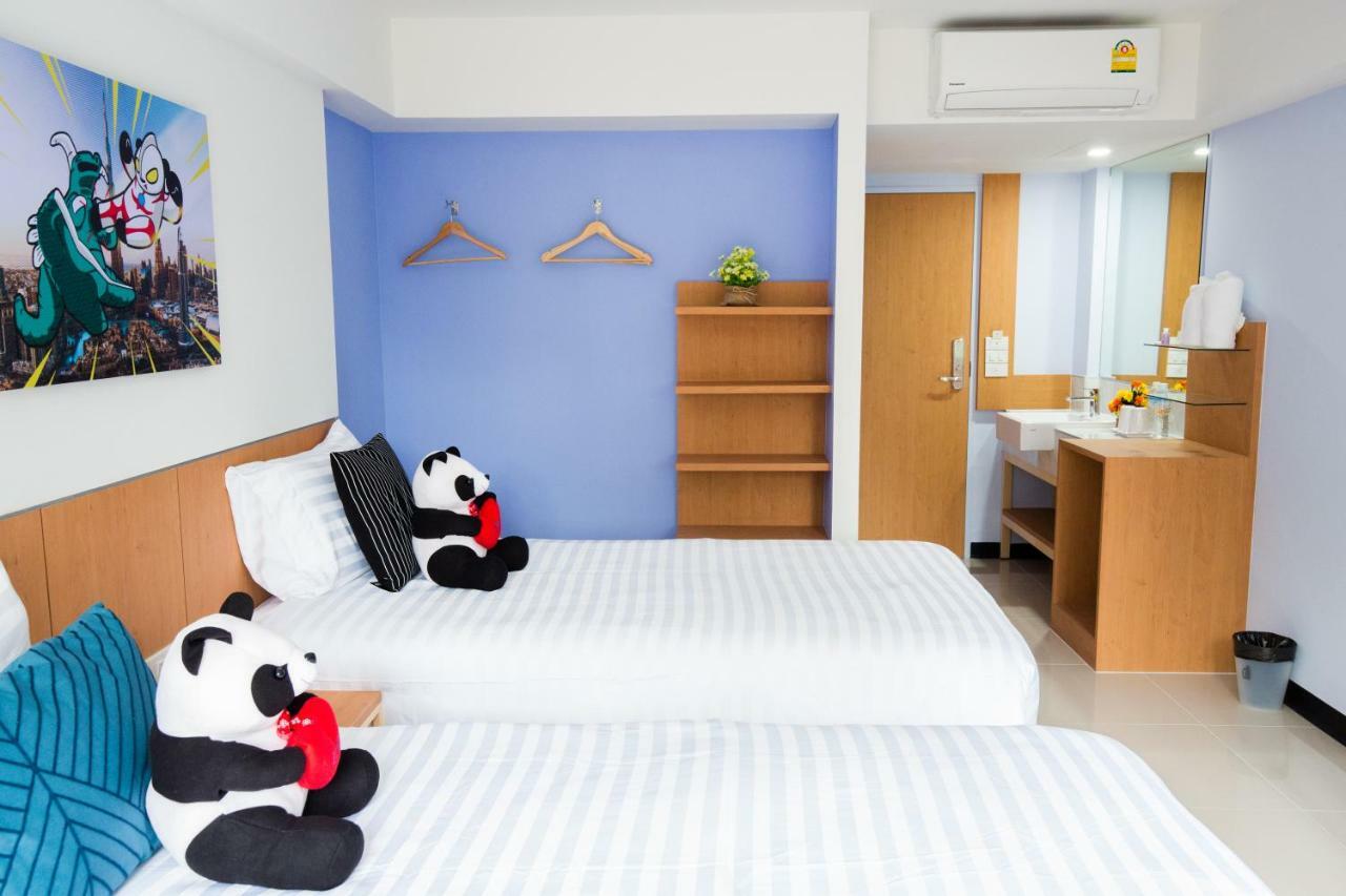 Hostel Lucky Panda