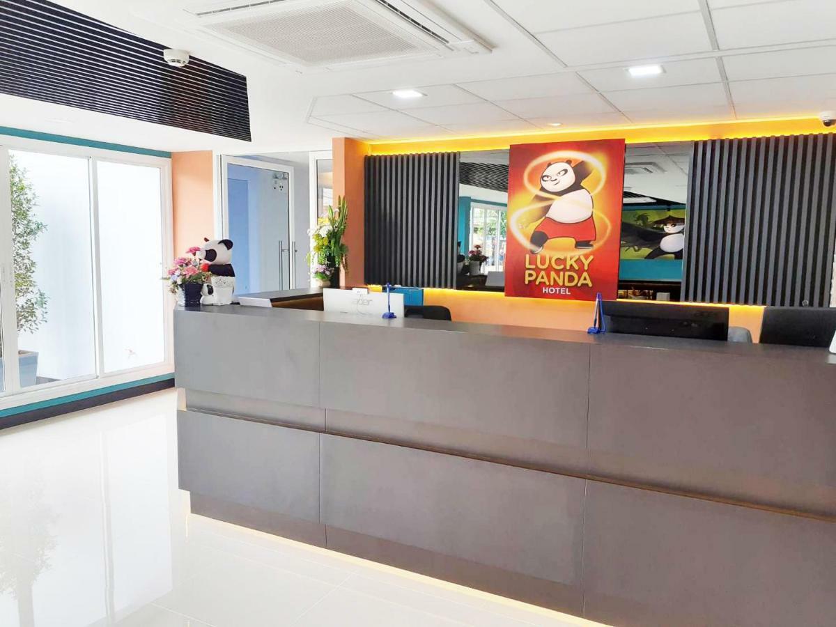 Hostel Lucky Panda *